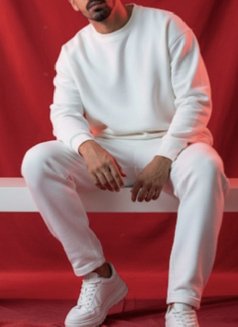 Rocky@Bahrain - Acompañantes masculino in Al Manama Photo 2 of 5