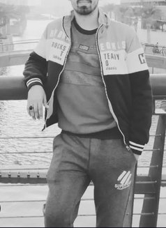 Rocky@Bahrain - Acompañantes masculino in Al Manama Photo 4 of 5