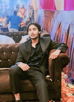 Rocky - Male escort in New Delhi Photo 1 of 4