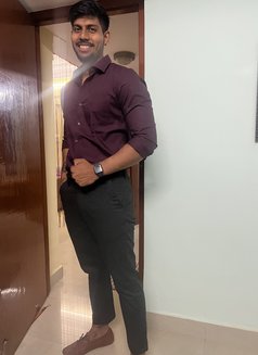 Rocky - Male escort in Bangalore Photo 2 of 3