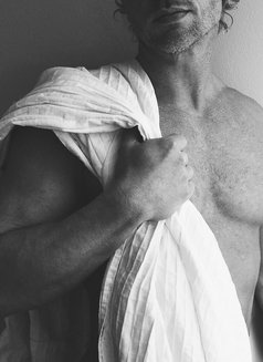 Rocky - Male adult performer in Chennai Photo 6 of 8