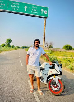 Rocky - Male escort in Gurgaon Photo 3 of 3