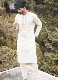 Rocky Roy - Intérprete masculino de adultos in Mumbai Photo 2 of 2