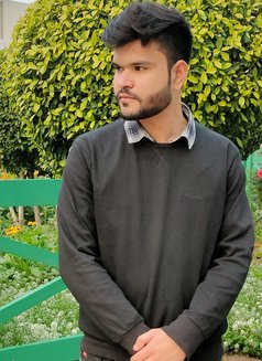 Rocky33 - Male escort in New Delhi Photo 3 of 4