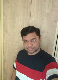 Rocky4you Tongue Magician - Male escort in Dubai Photo 2 of 4