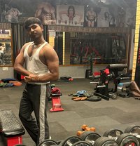 Rocky76 - Acompañantes masculino in New Delhi