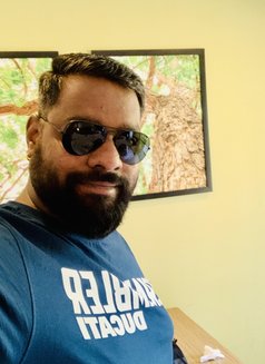 Rocky86 - Male escort in Bangalore Photo 4 of 5
