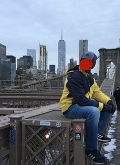 Roco - Male escort in Mumbai Photo 5 of 5
