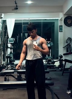 Rocothebigdaddy - Male escort in Hyderabad Photo 2 of 2