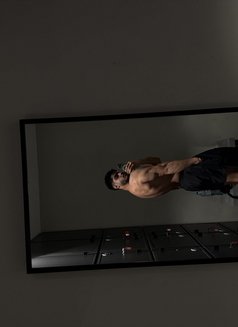 Rocy - Acompañantes masculino in Dubai Photo 4 of 13