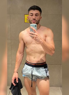 Rogeşxxl22CM - Male escort in İstanbul Photo 2 of 6