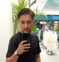 Rohail - Male adult performer in Lahore