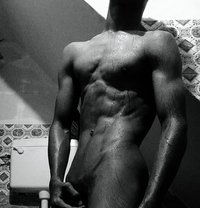 Rohan (All Area in Ahmedabad) - Intérprete masculino de adultos in Ahmedabad