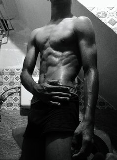 Rohan (All Area in Ahmedabad) - Acompañantes masculino in Ahmedabad Photo 2 of 6