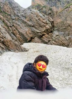 Rohan Independent Male Escort - Acompañantes masculino in Dubai Photo 1 of 5