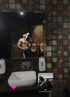 Rohan - Male escort in Ghaziabad Photo 2 of 5