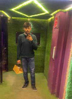 Rohan - Male adult performer in Gurgaon Photo 2 of 2