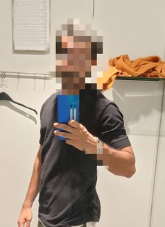 Rohan - Male escort in Kolkata Photo 1 of 2