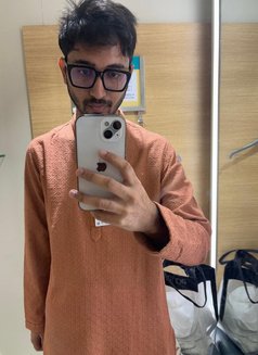 Rohan - Male escort in Mumbai Photo 1 of 2