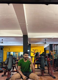 Rohan - Male escort in Mumbai Photo 3 of 6