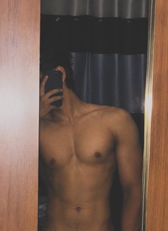 Rohan - Male escort in Navi Mumbai Photo 2 of 4