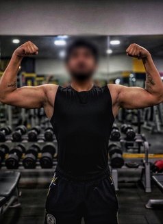 Rohan - Male escort in New Delhi Photo 1 of 1