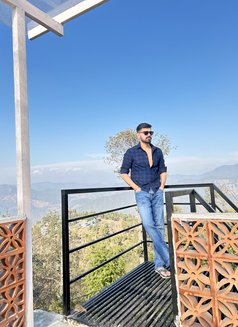 Rohan - Male escort in New Delhi Photo 3 of 5