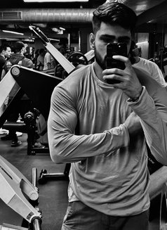 Rohan - Male escort in New Delhi Photo 5 of 5