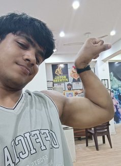 Rohan - Male escort in New Delhi Photo 1 of 8