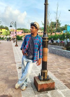 Rohan - Male escort in New Delhi Photo 4 of 8