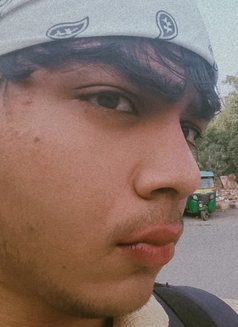 Rohan - Male escort in New Delhi Photo 5 of 8