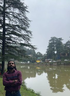 Rohan - Acompañantes masculino in New Delhi Photo 2 of 3