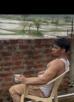 Independent Rohan - Acompañantes masculino in New Delhi Photo 1 of 5