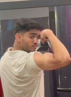Rohan - Acompañantes masculino in New Delhi Photo 2 of 7