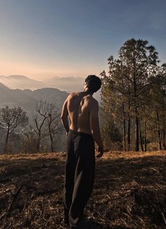 Rohan, Male Escort Females and Couples - Male escort in Kolkata Photo 5 of 9