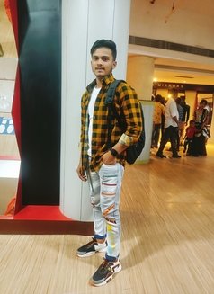 Rohan Male Escort - Male escort in Kolkata Photo 3 of 7