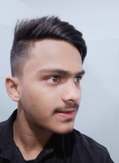 Rohan Male Escort - Male escort in Kolkata Photo 5 of 7