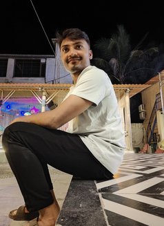 Rohan S - Male escort in Mumbai Photo 1 of 6