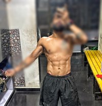 Rohan With Long and Thick - Acompañantes masculino in Mumbai