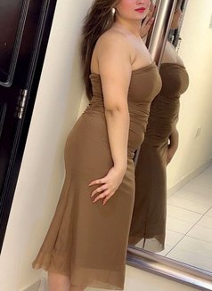 Rohii - escort in New Delhi Photo 1 of 1