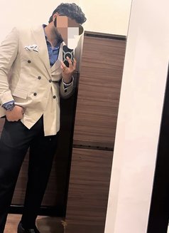 Rohin Male Escort for Females - Male escort in Kolkata Photo 4 of 6