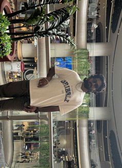 Rohit (Cuddle Therapist)women/shemale - Male escort in Bangalore Photo 7 of 7