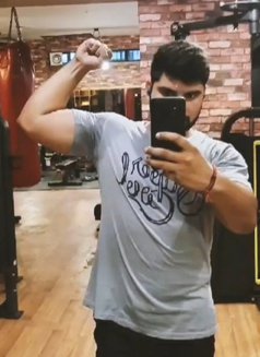 Rohit - Male escort in Kolkata Photo 2 of 3