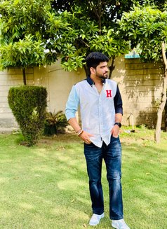 Rohit Gulia - Male adult performer in Gurgaon Photo 6 of 8