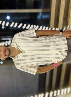 Rohit - Acompañantes masculino in Gurgaon Photo 1 of 4