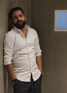 Rohit - Male escort in Mumbai Photo 3 of 4
