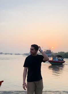 Tony Bull - Male escort in Mumbai Photo 4 of 9