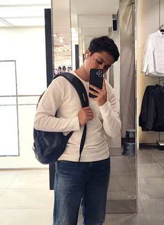 Tony Bull - Male escort in Mumbai Photo 8 of 9