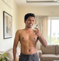 Rocking Rohit - Acompañantes masculino in Mumbai
