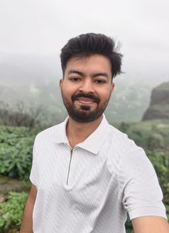 Rohit - Acompañante masculino in Mumbai Photo 1 of 7